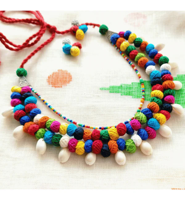 Thread ball multistrand Fabric Necklace Set