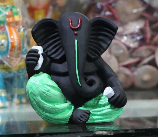 BLACK CLAY AND GREEN  GANESHA